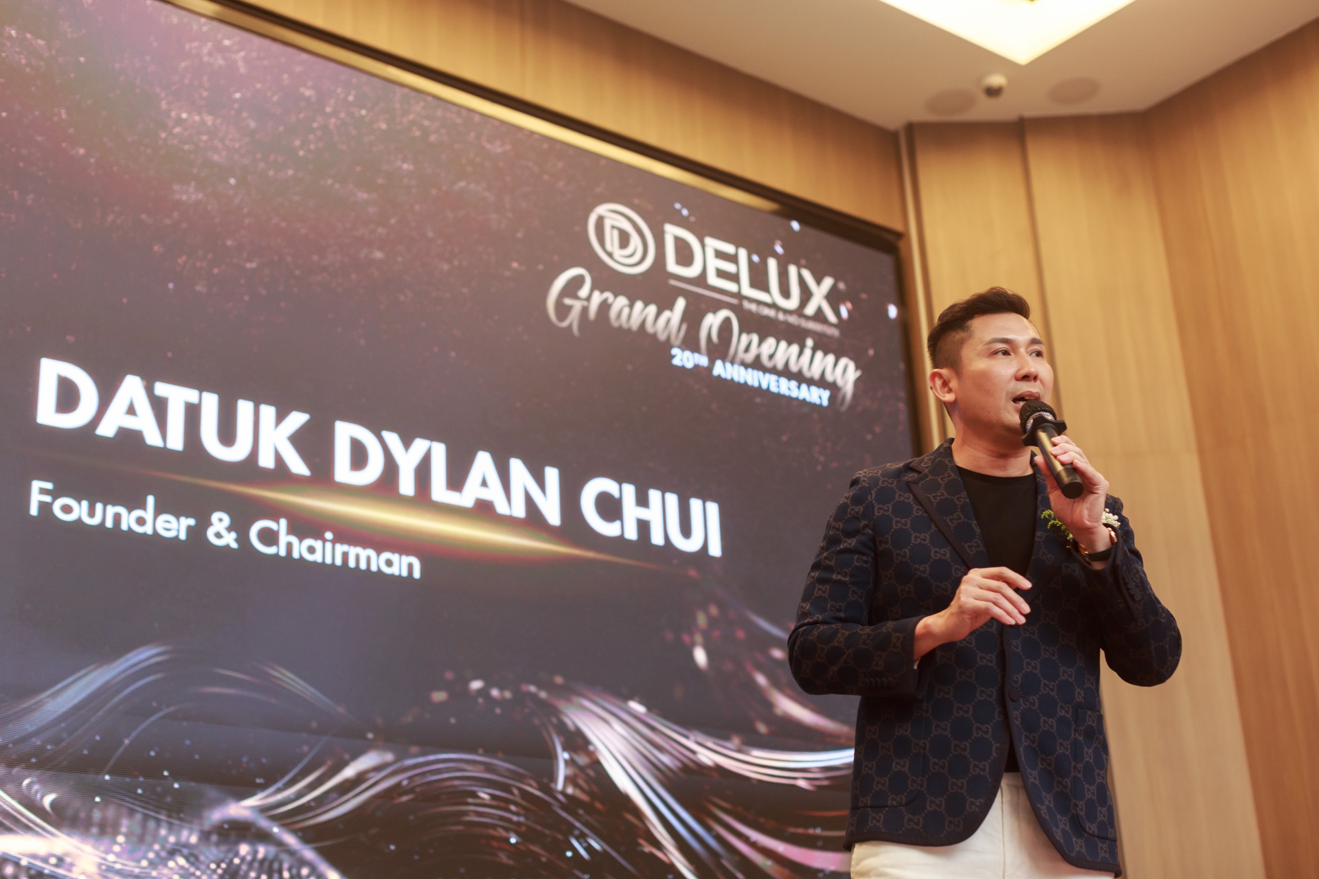 240920_Delux-320