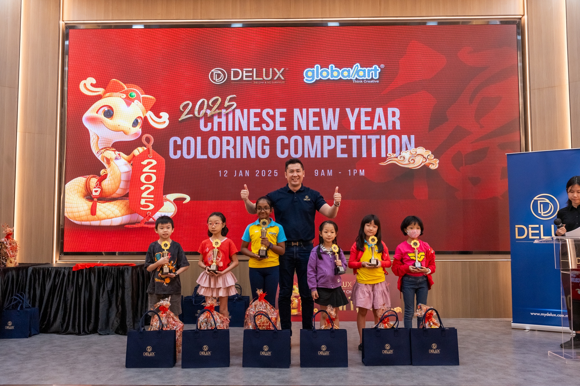 DELUX color contest