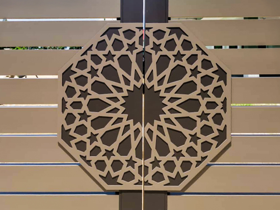 Trackless folding gate Trackless autogate Folding gate Malaysia Aluminium gate Malaysia Delux autogate Unigate Autogate Malaysia Unigate Malaysia Trackless gate Malaysia Aluminium gate supplier Malaysia Aluminium auto gate Autogate price Autogate system price Trackless autogate malaysia price Autogate malaysia price Aluminium gate suppliers MJ106