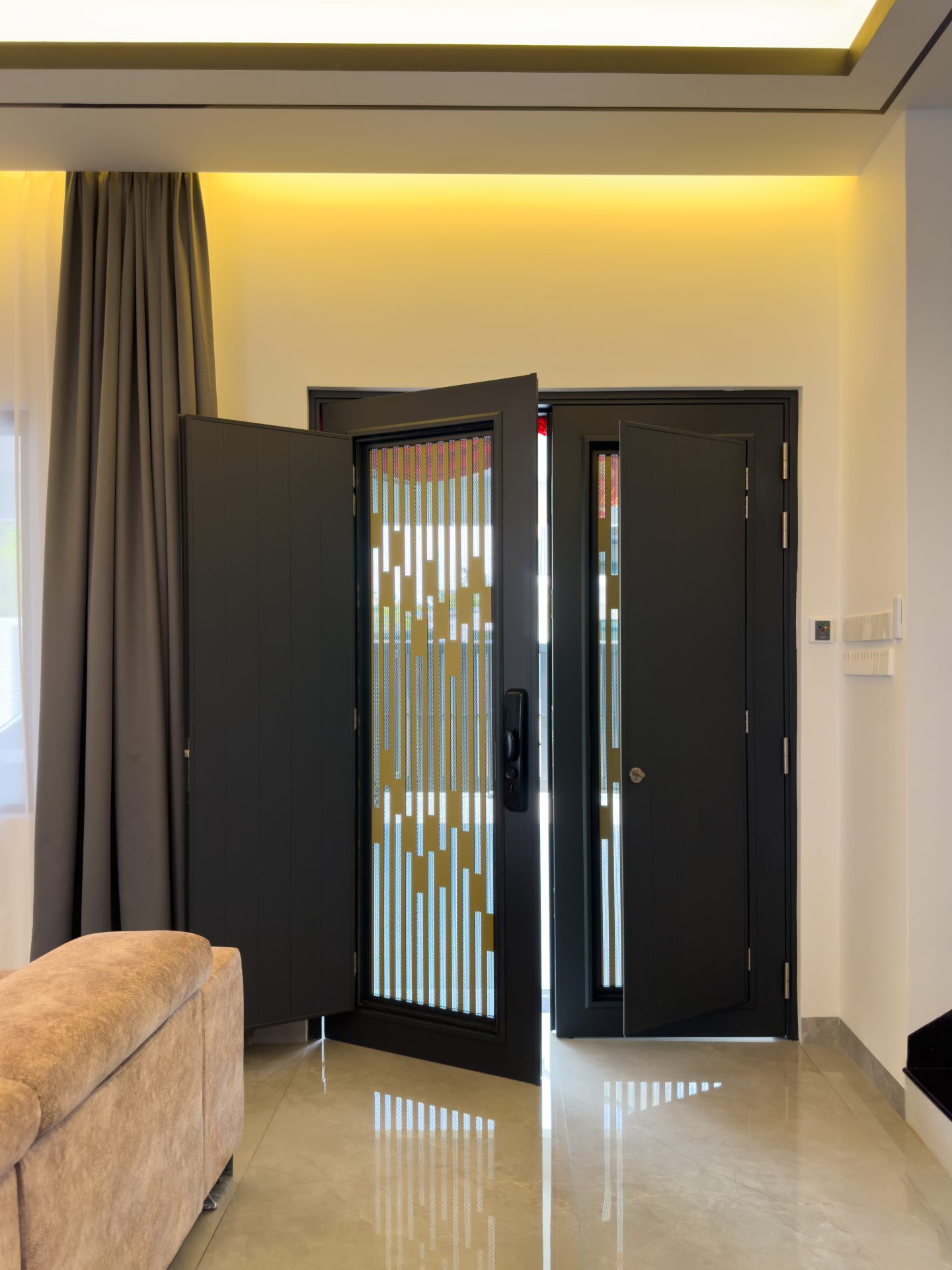 Security door Malaysia Aluminum door Luxury security door Delux security door price Aluminium security door Alutechdoor Security door design for home Best safety door Best security door malaysia Modern security door Security door design Double Door DT703