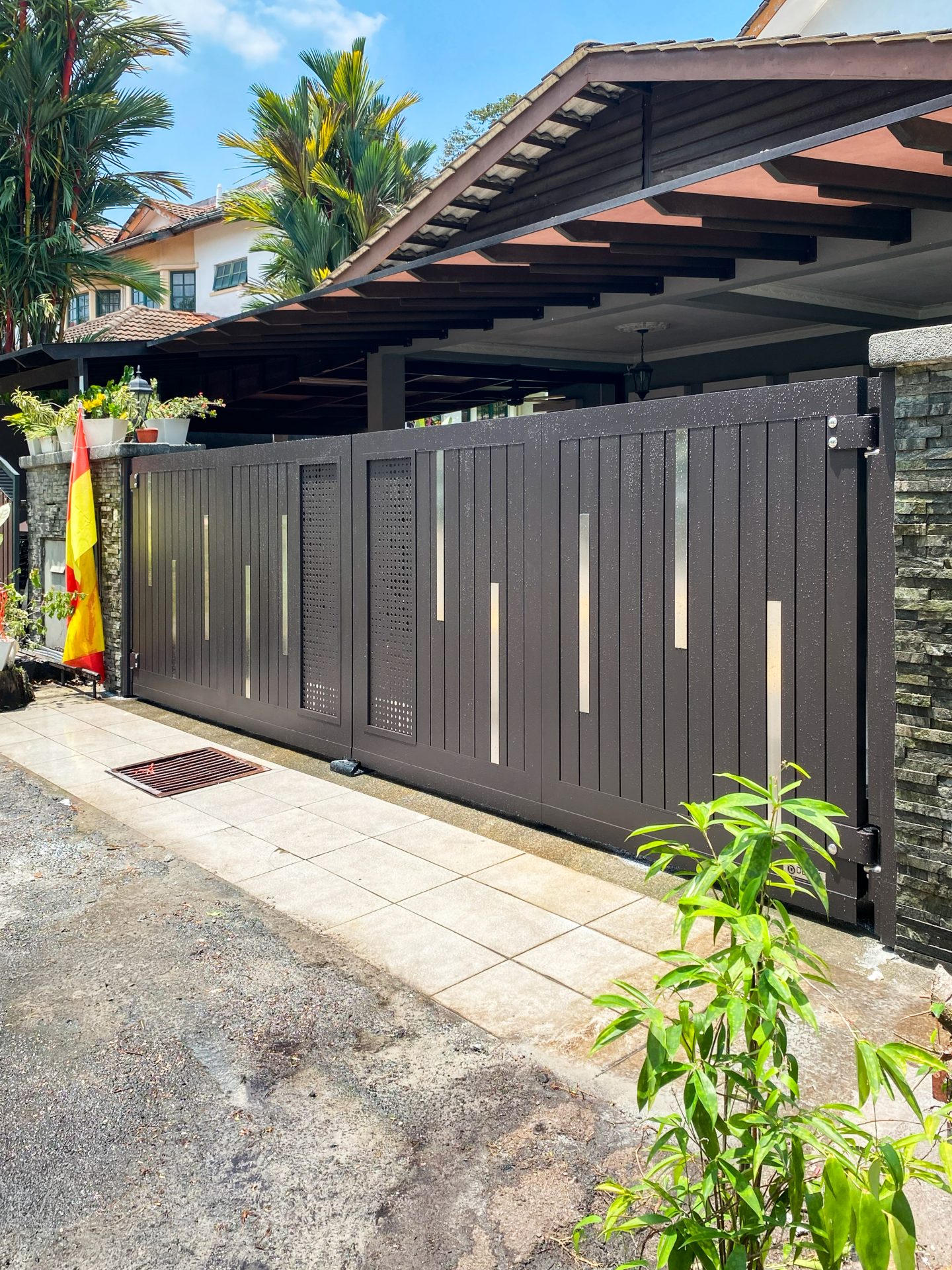 Trackless folding gate Trackless autogate Folding gate Malaysia Aluminium gate Malaysia Delux autogate Unigate Autogate Malaysia Unigate Malaysia Trackless gate Malaysia Aluminium gate supplier Malaysia Aluminium auto gate Autogate price Autogate system price Trackless autogate malaysia price Autogate malaysia price Aluminium gate suppliers Classline 503