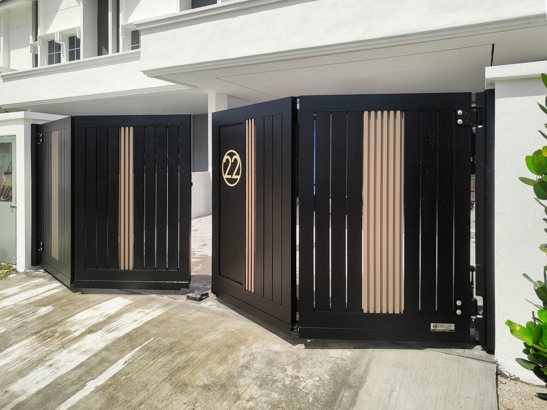 Trackless folding gate Trackless autogate Folding gate Malaysia Aluminium gate Malaysia Delux autogate Unigate Autogate Malaysia Unigate Malaysia Trackless gate Malaysia Aluminium gate supplier Malaysia Aluminium auto gate Autogate price Autogate system price Trackless autogate malaysia price Autogate malaysia price Aluminium gate suppliers elite 3