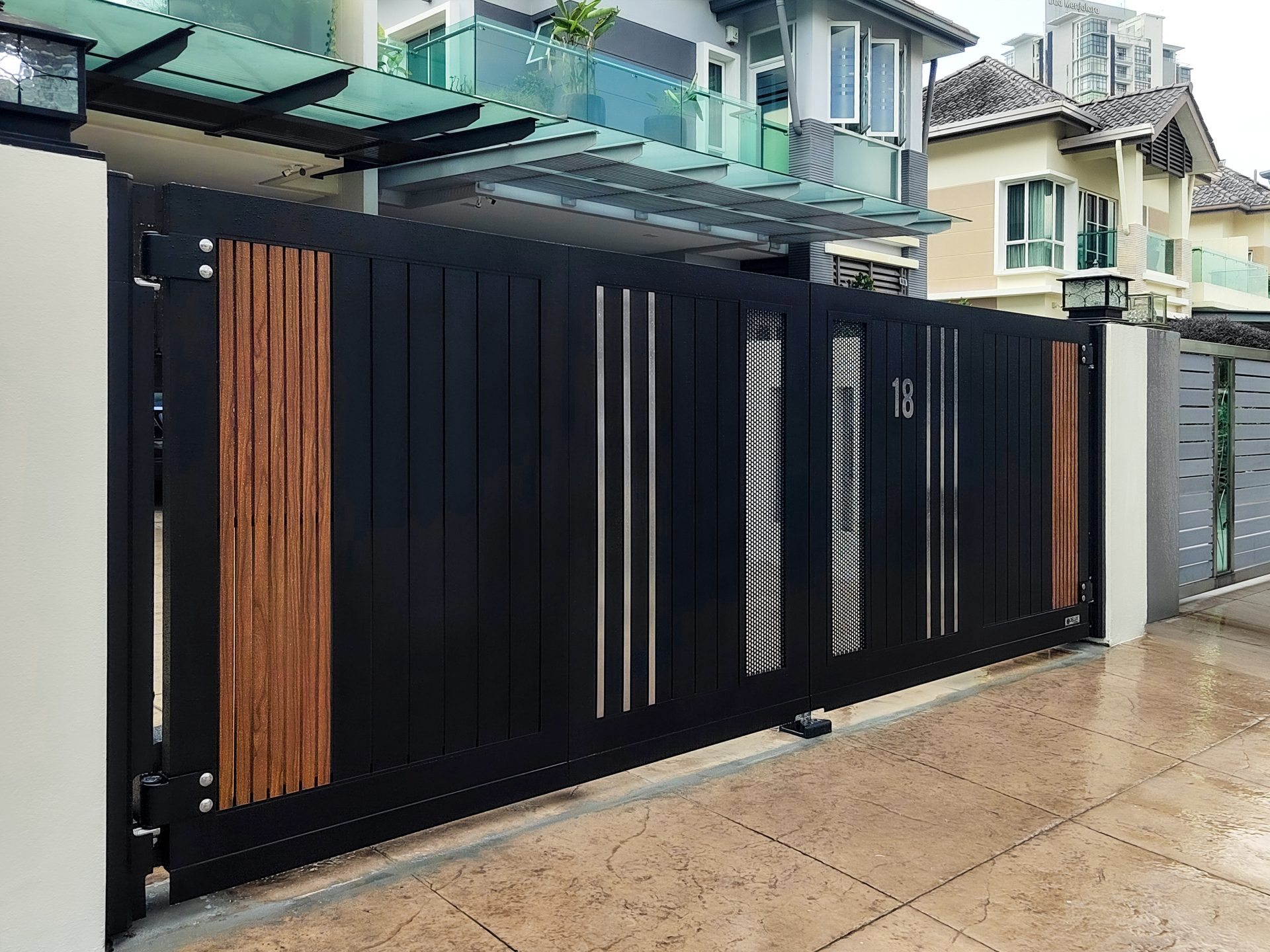 Trackless folding gate Trackless autogate Folding gate Malaysia Aluminium gate Malaysia Delux autogate Unigate Autogate Malaysia Unigate Malaysia Trackless gate Malaysia Aluminium gate supplier Malaysia Aluminium auto gate Autogate price Autogate system price Trackless autogate malaysia price Autogate malaysia price Aluminium gate suppliers pine 3