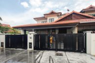 Trackless folding gate Trackless autogate Folding gate Malaysia Aluminium gate Malaysia Delux autogate Unigate Autogate Malaysia Unigate Malaysia Trackless gate Malaysia Aluminium gate supplier Malaysia Aluminium auto gate Autogate price Autogate system price Trackless autogate malaysia price Autogate malaysia price Aluminium gate suppliers volca