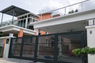 Trackless folding gate Trackless autogate Folding gate Malaysia Aluminium gate Malaysia Delux autogate Unigate Autogate Malaysia Unigate Malaysia Trackless gate Malaysia Aluminium gate supplier Malaysia Aluminium auto gate Autogate price Autogate system price Trackless autogate malaysia price Autogate malaysia price Aluminium gate suppliers x7