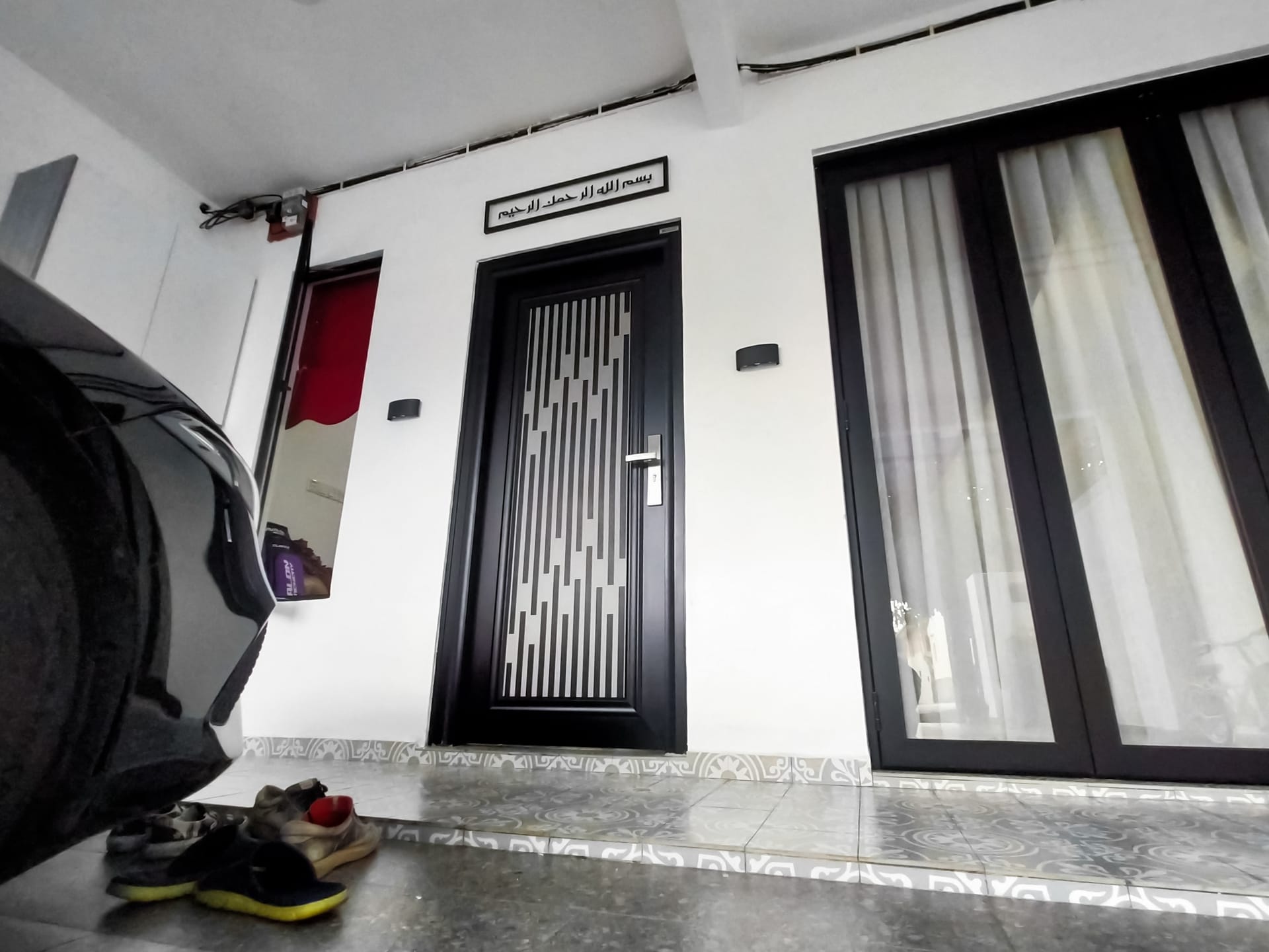 Security door Malaysia Aluminum door Luxury security door Delux security door price Aluminium security door Alutechdoor Security door design for home Best safety door Best security door malaysia Modern security door Security door design Safety door Malaysia Premium security door dt703