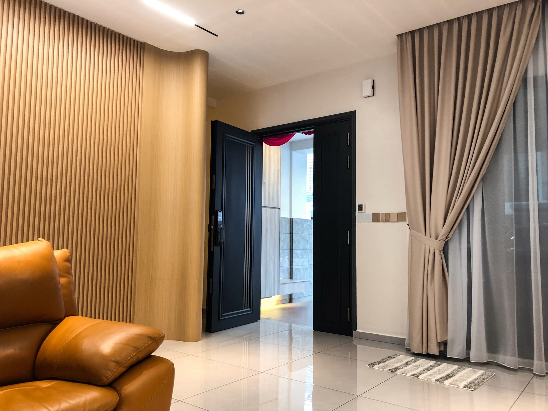 Security door Malaysia Aluminum door Luxury security door Delux security door price Aluminium security door Alutechdoor Security door design for home Best safety door Best security door malaysia Modern security door Security door design Safety door Malaysia Premium security door dt706