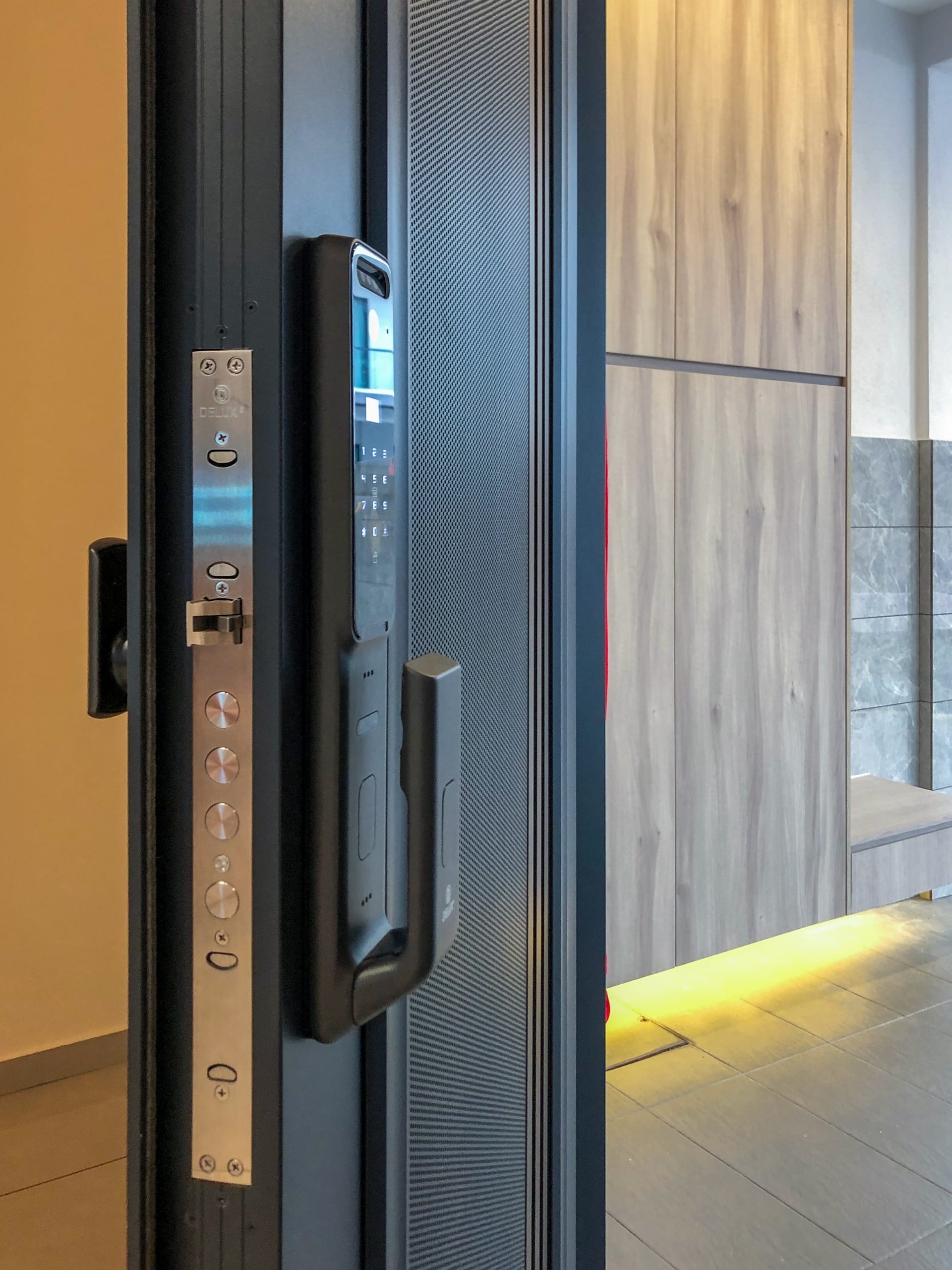 Security door Malaysia Aluminum door Luxury security door Delux security door price Aluminium security door Alutechdoor Security door design for home Best safety door Best security door malaysia Modern security door Security door design Safety door Malaysia Premium security door dt706