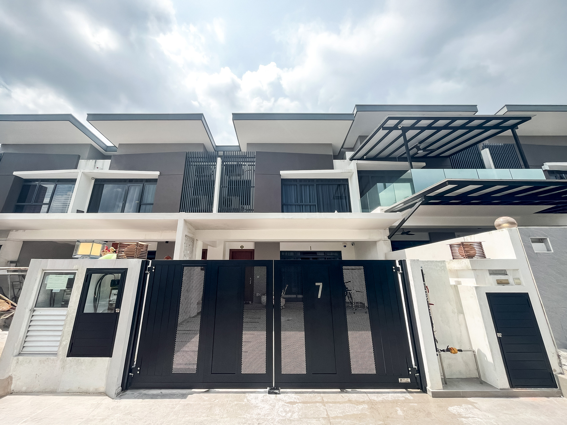 UniGate-Pro_Inline-4_14ft-x-5ft-6in_Johor-(1)