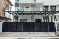 UniGate-Pro-Max_Lino-GN103_28ft-1in-x-6ft_Ampang--(2) Trackless folding gate Trackless autogate Folding gate Malaysia Aluminium gate Malaysia Delux autogate Unigate Autogate Malaysia Unigate Malaysia Trackless gate Malaysia Aluminium gate supplier Malaysia Aluminium auto gate Autogate price Autogate system price Trackless autogate malaysia price Autogate malaysia price Aluminium gate suppliers LINO