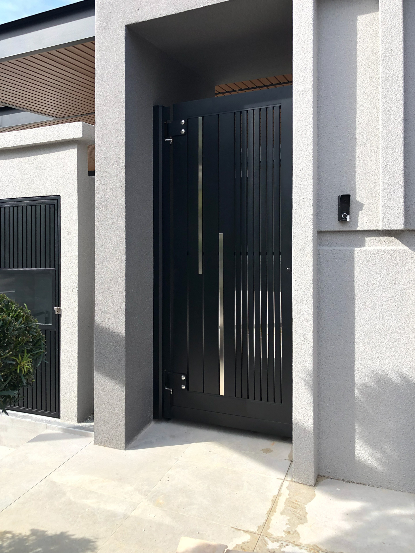 Trackless folding gate Trackless autogate Folding gate Malaysia Aluminium gate Malaysia Delux autogate Unigate Autogate Malaysia Unigate Malaysia Trackless gate Malaysia Aluminium gate supplier Malaysia Aluminium auto gate Autogate price Autogate system price Trackless autogate malaysia price Autogate malaysia price Aluminium gate suppliers LINO GN303