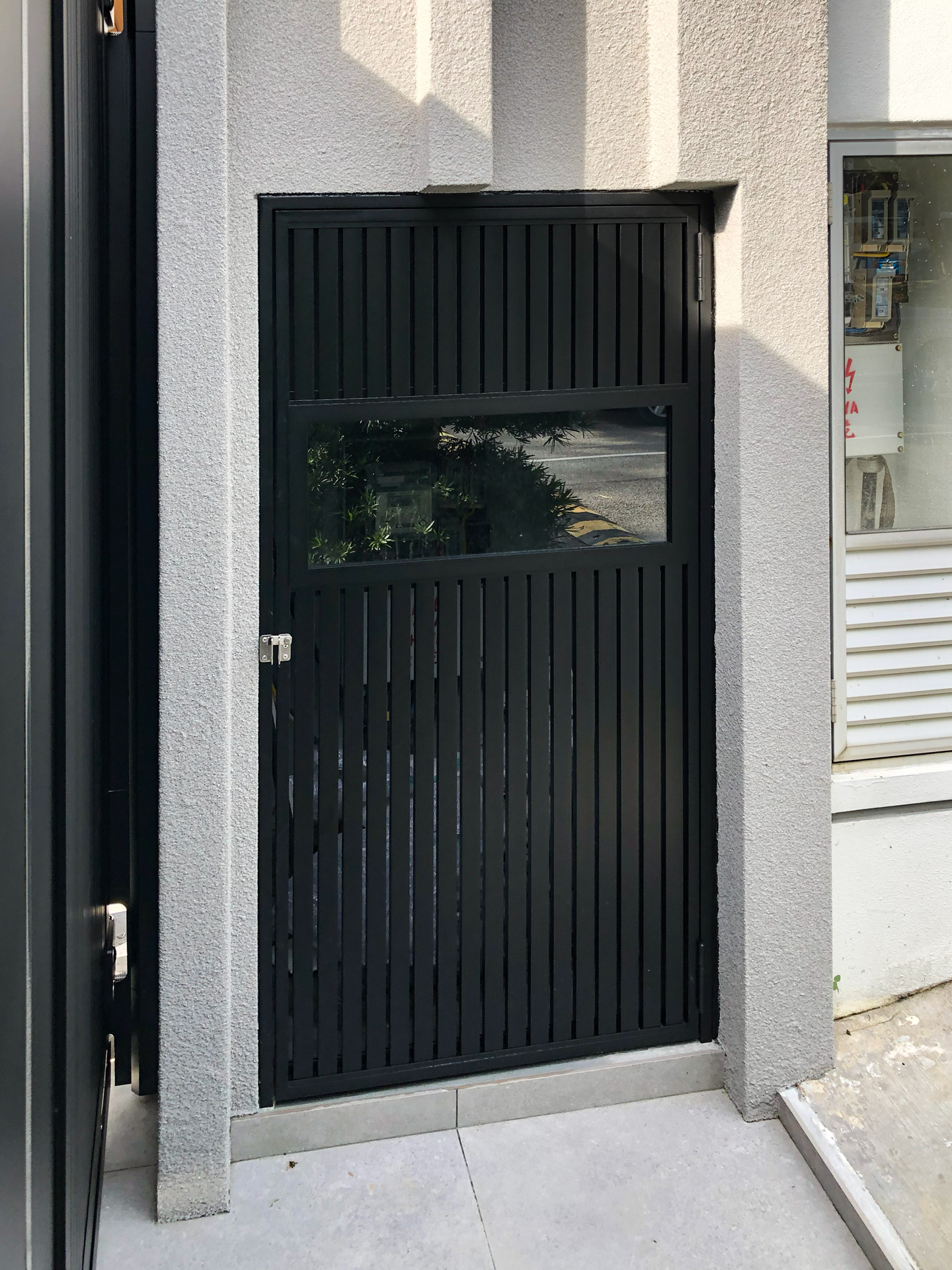 Trackless folding gate Trackless autogate Folding gate Malaysia Aluminium gate Malaysia Delux autogate Unigate Autogate Malaysia Unigate Malaysia Trackless gate Malaysia Aluminium gate supplier Malaysia Aluminium auto gate Autogate price Autogate system price Trackless autogate malaysia price Autogate malaysia price Aluminium gate suppliers LINO GN303