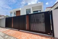 c Trackless folding gate Trackless autogate Folding gate Malaysia Aluminium gate Malaysia Delux autogate Unigate Autogate Malaysia Unigate Malaysia Trackless gate Malaysia Aluminium gate supplier Malaysia Aluminium auto gate Autogate price Autogate system price Trackless autogate malaysia price Autogate malaysia price Aluminium gate suppliers LINO