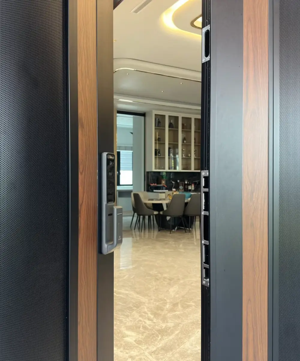 What Happens If Someone Breaks Through Your Security Door? Delux’s Lifetime 1-to-1 Repair or Replace Warranty Explained