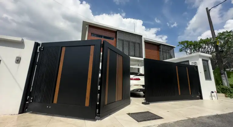 Premium Autogate for Bungalow Home in Petaling Jaya