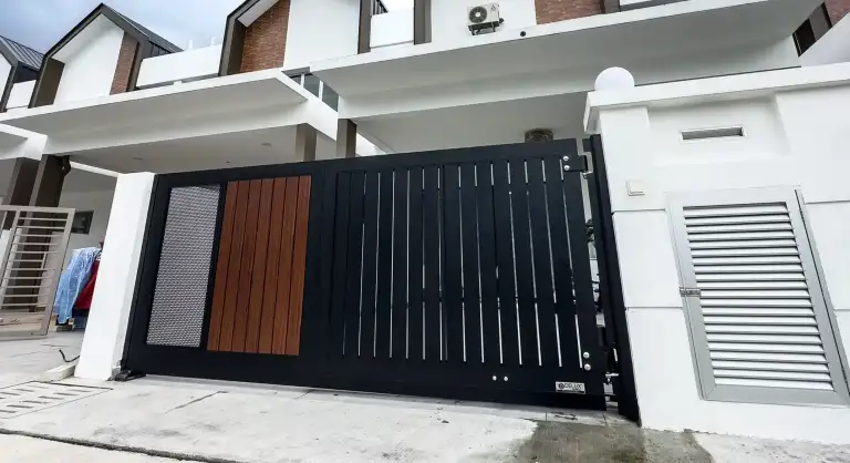 Modern Autogate for Terrace Home in Taman Melati