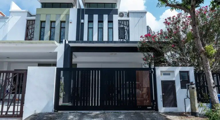 Modern Autogate for Terrace Home in Ipoh