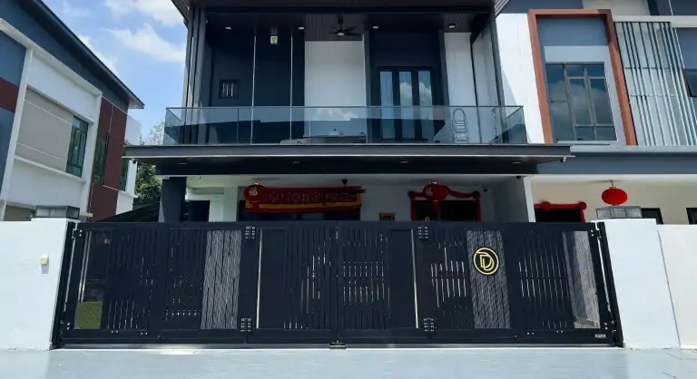 Premium Autogate for Semi-Detached Home in Klang