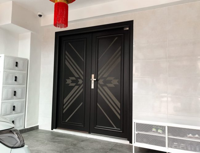 Security door Malaysia Aluminum door Luxury security door Delux security door price Aluminium security door Alutechdoor Security door design for home Best safety door Best security door malaysia Modern security door Security door design Safety door Malaysia Premium security door dt704