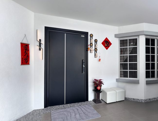 Security door Malaysia Aluminum door Luxury security door Delux security door price Aluminium security door Alutechdoor Security door design for home Best safety door Best security door malaysia Modern security door Security door design Single Door LX105