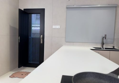Lifetime Companion in the Kitchen – DELUX AlutechDoor