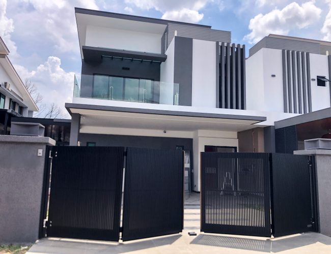 Trackless folding gate Trackless autogate Folding gate Malaysia Aluminium gate Malaysia Delux autogate Unigate Autogate Malaysia Unigate Malaysia Trackless gate Malaysia Aluminium gate supplier Malaysia Aluminium auto gate Autogate price Autogate system price Trackless autogate malaysia price Autogate malaysia price Aluminium gate suppliers