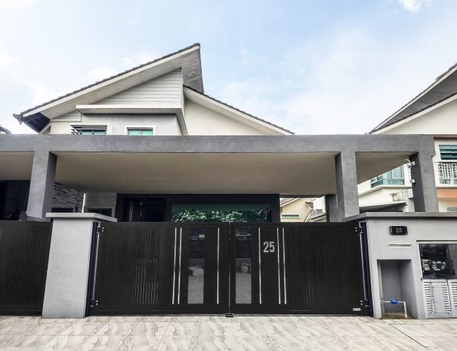Trackless folding gate Trackless autogate Folding gate Malaysia Aluminium gate Malaysia Delux autogate Unigate Autogate Malaysia Unigate Malaysia Trackless gate Malaysia Aluminium gate supplier Malaysia Aluminium auto gate Autogate price Autogate system price Trackless autogate malaysia price Autogate malaysia price Aluminium gate suppliers Stripe 1