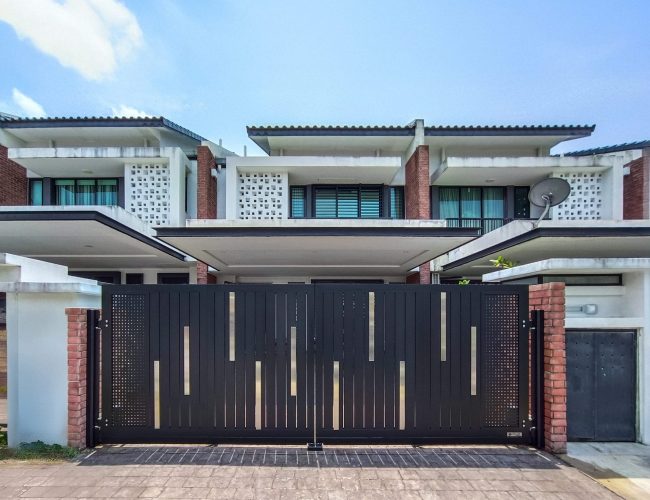 Trackless folding gate Trackless autogate Folding gate Malaysia Aluminium gate Malaysia Delux autogate Unigate Autogate Malaysia Unigate Malaysia Trackless gate Malaysia Aluminium gate supplier Malaysia Aluminium auto gate Autogate price Autogate system price Trackless autogate malaysia price Autogate malaysia price Aluminium gate suppliers classline 501